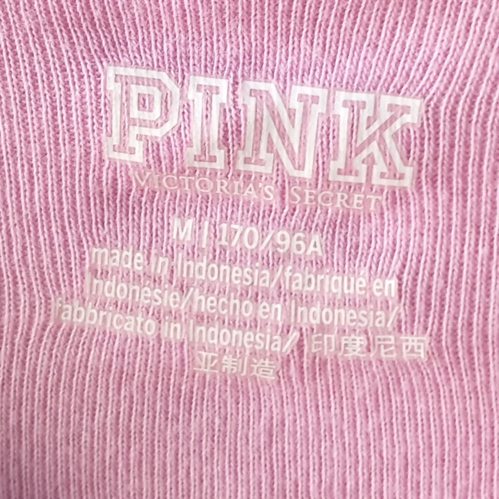 💕🩷PINK Victoria secret crop top💕🩷 - Picture 4 of 4